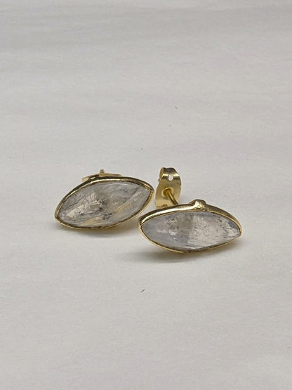 Mila Leaf Earrings - Gold