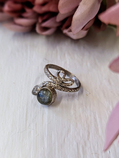 Tarnished Sterling Silver Ring - Size 8