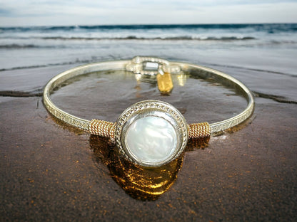 Luna Pearl Bracelet