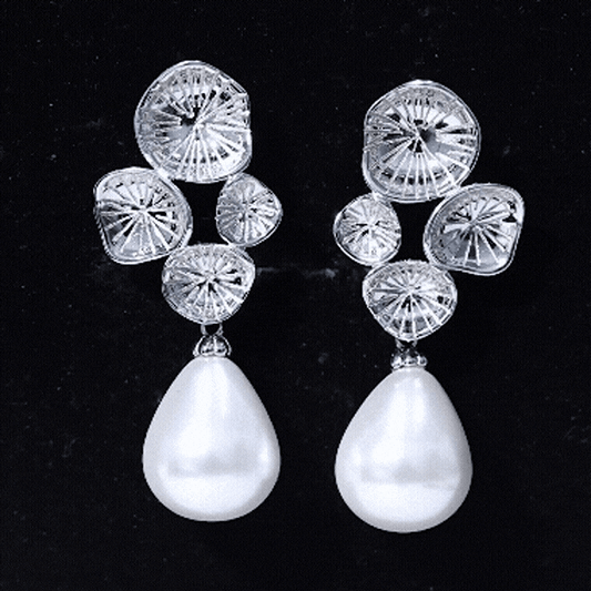 24 Carat Freshwater Cultured Pearl Dangling Earrings In Silver