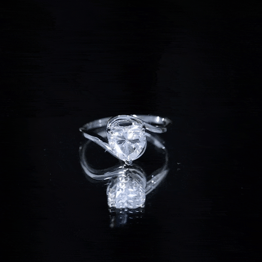 2 Carat Lab Grown Diamond Heart Shape Engagement Ring For Her