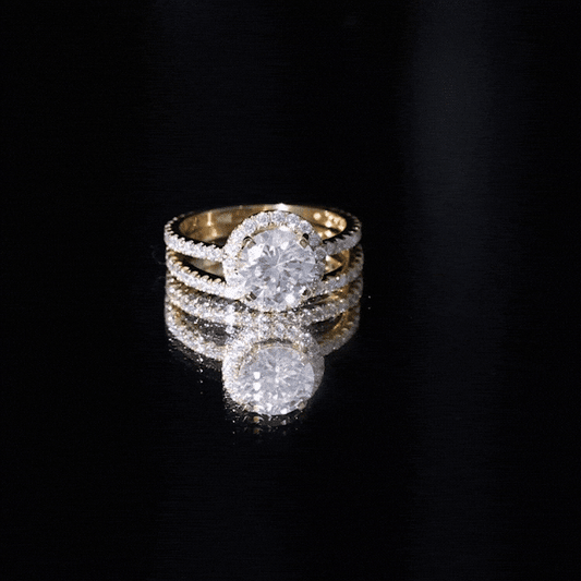 Lab Grown Diamond Halo Bridal Ring Set for Women