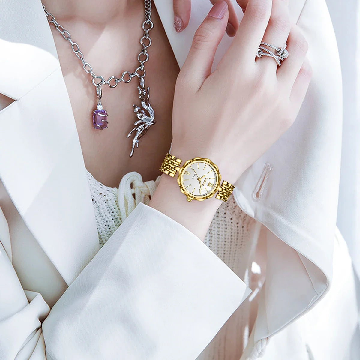 Women's Gold Alloy Bracelet Watch 28mm Roman Dial Quartz