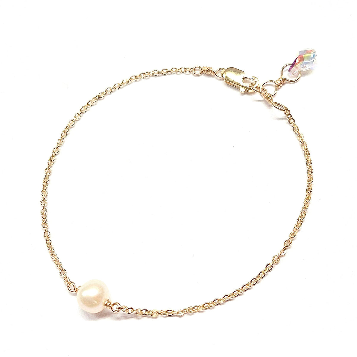 Single Round Pearl Bracelet with Swarovski Clasp