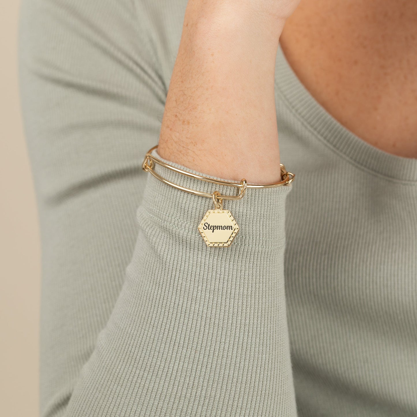 Stepmom 'You're In My Heart Forever' Charm Bangle ALEX AND ANI