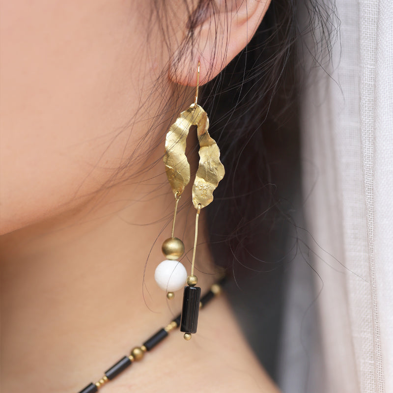 Ivory & Noir Relic Drops Maison YuTang