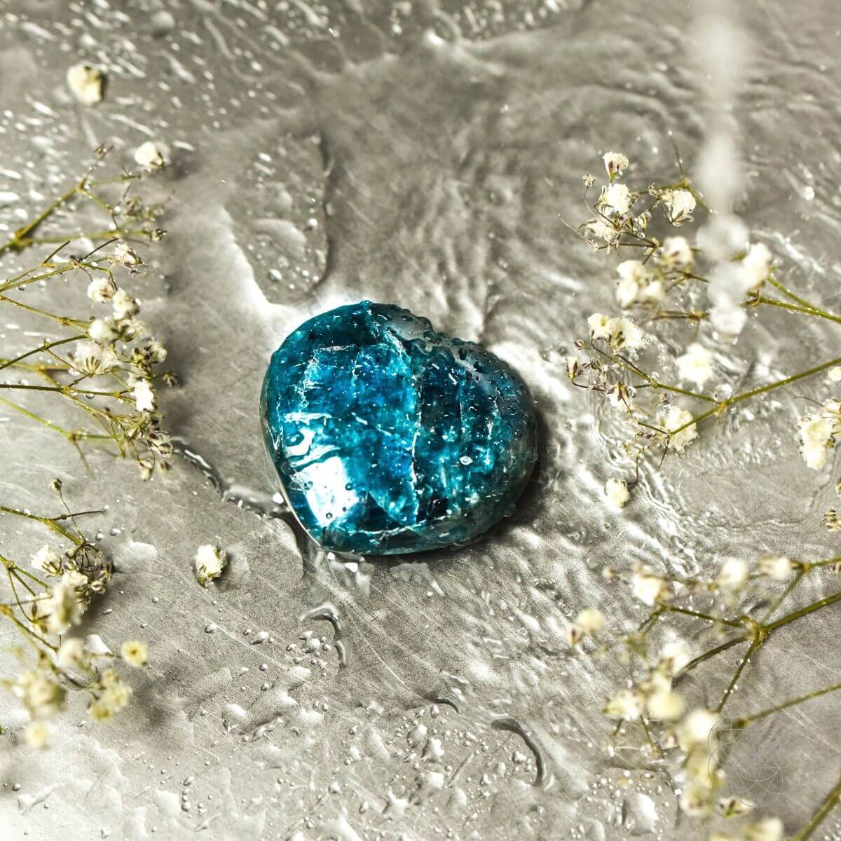 Apatite Heart of Positivity Conscious Items