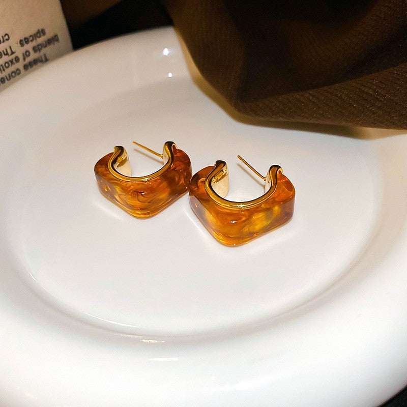 Handmade Maillard Aesthetic Hoops, Amber Resin & Gold Tone C-Shaped Earrings, Vintage Chunky Lightweight Fashion Jewelry, Unique Gift For Her