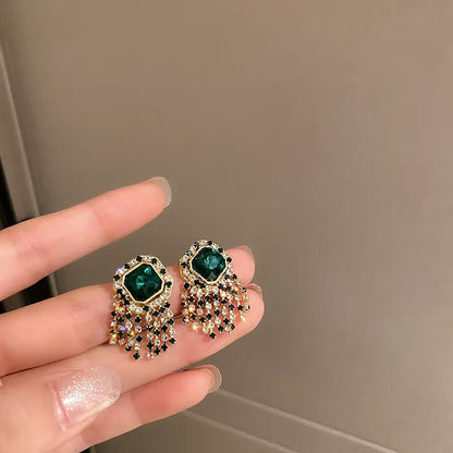 Silver Post Emerald Stud Earrings, Light Luxury Niche Unique Design, 2026 Hot Elegant Ear Jewelry