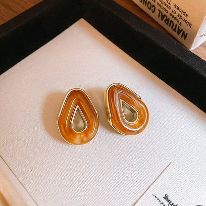 Vintage Amber Resin Gold Stud Earrings For Women, Irregular Square Resin & Gold Tone Button Earrings, 2026 Maillard Style Lightweight Fashion Jewelry