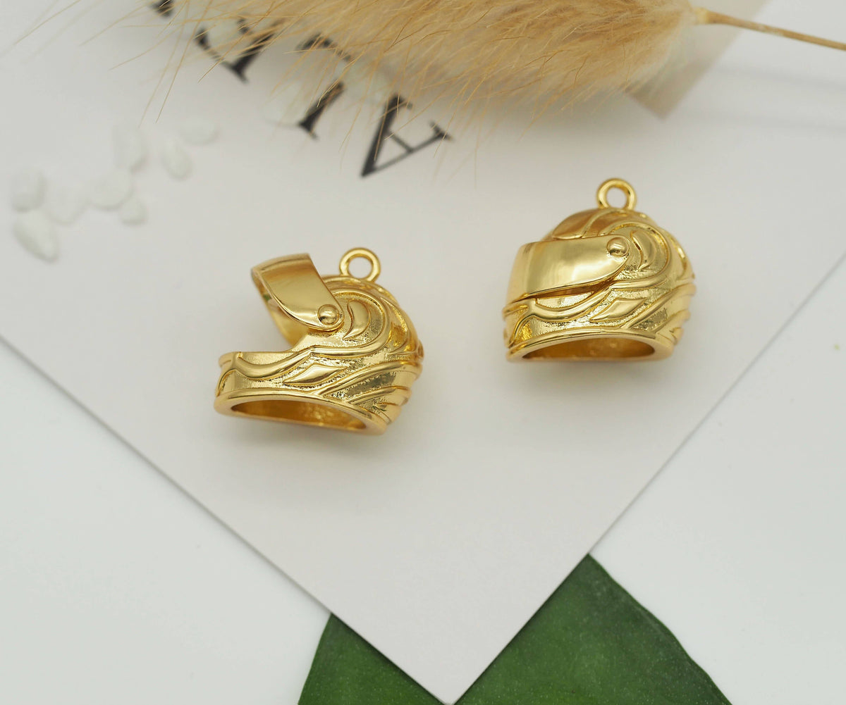 Gold Helmet Charm, Sku#Y674