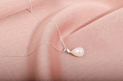 Pearl Essence Freshwater Pearl Necklace - Timeless Elegance for Every Occasion