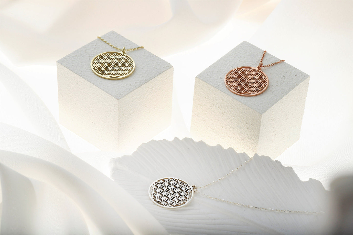 Life Harmony Flower of Life Pendant Necklace - Radiate Positive Energy and Connection
