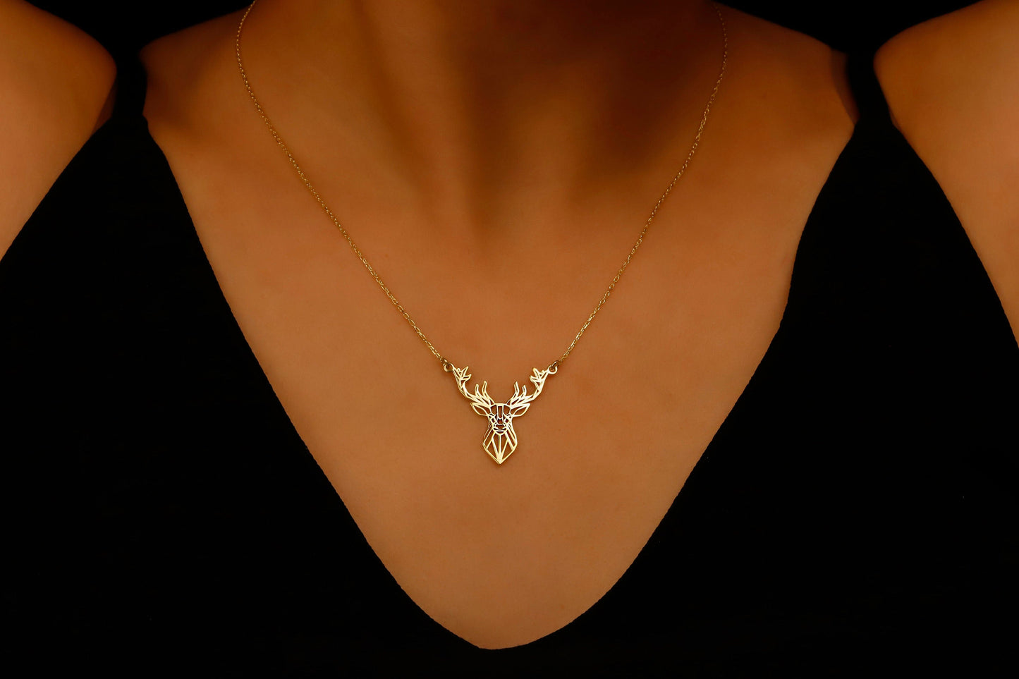 Sterling Silver Deer Origami Necklace - Chic Geometric Pendant for Nature Lovers