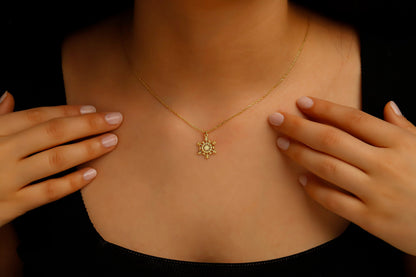 Snowflake Elegance Necklace - Sterling Silver Winter Charm