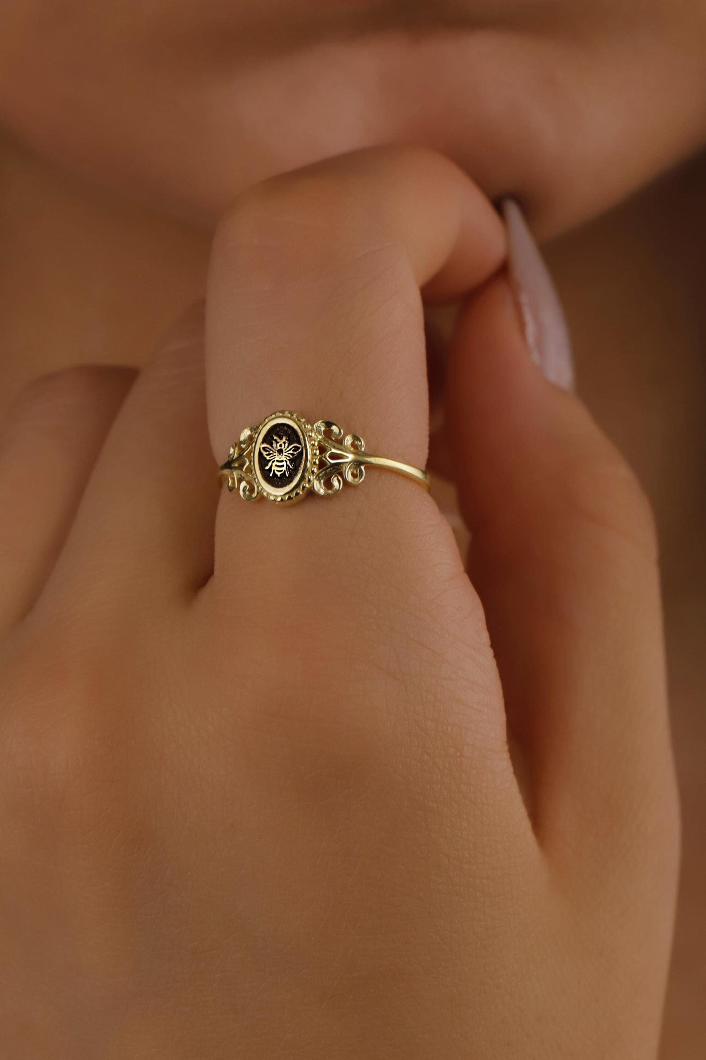 Honey Bee Ring - Captivating Design with Elegant Gold Finish