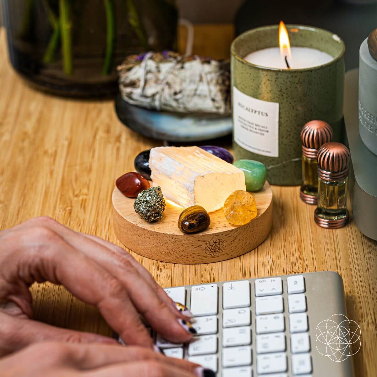 Money-Magnet Lamp Conscious Items