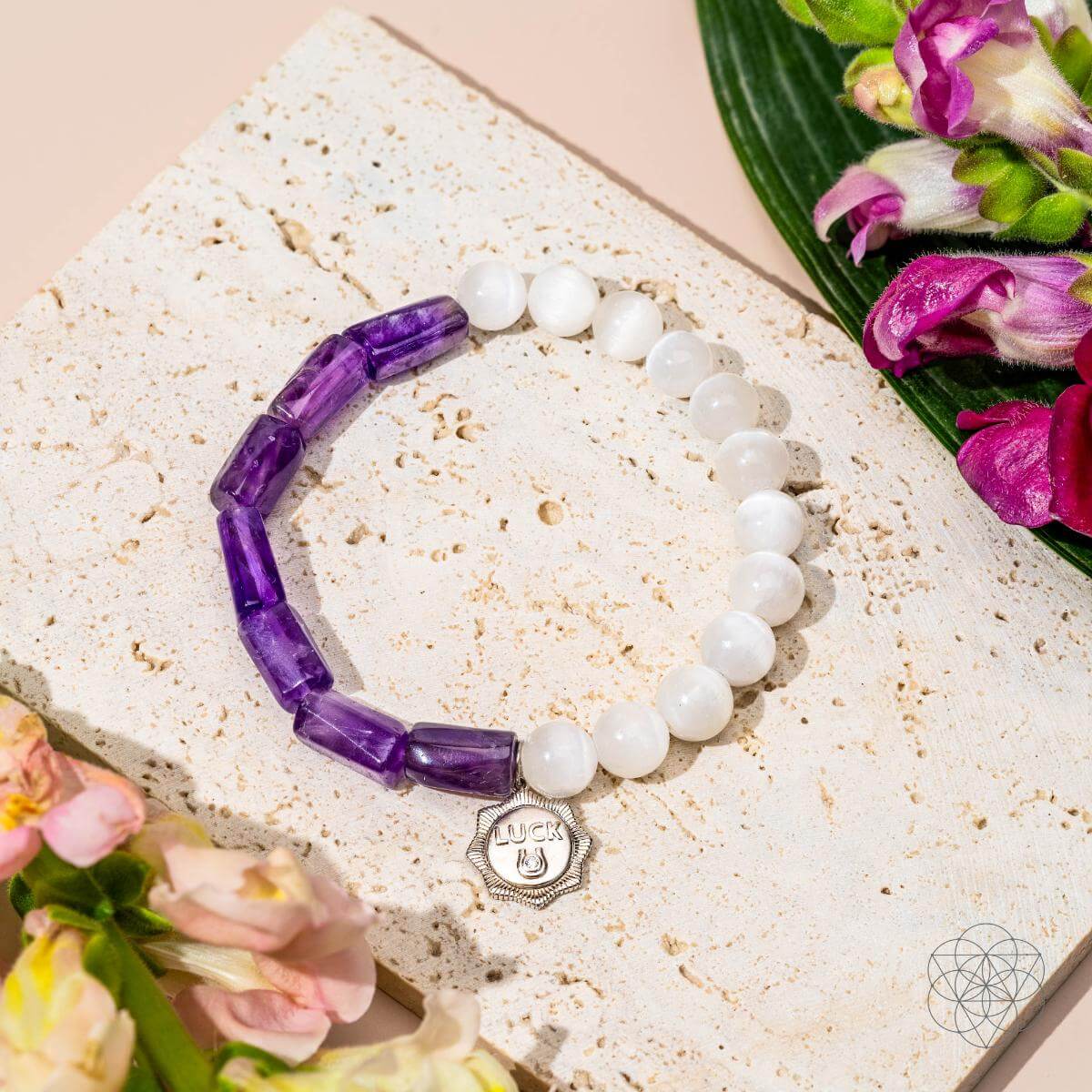 Pure Luck - Horseshoe Amethyst Bracelet Conscious Items